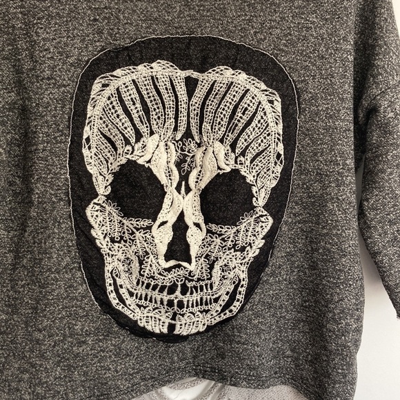 Black Bead| Stitched Skull Sweatshirt sz Small - Picture 2 of 9